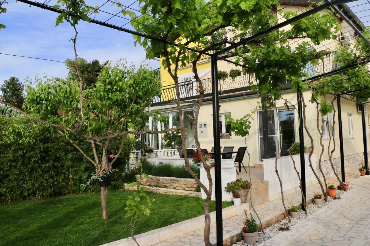 Apartments Radman Sibenik Bagian luar foto