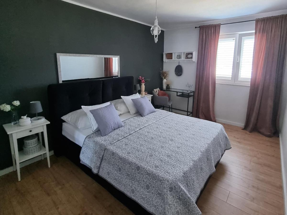 Apartments Radman Sibenik Bagian luar foto
